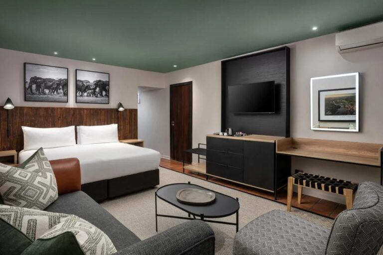 The desk and TV area of a Deluxe room