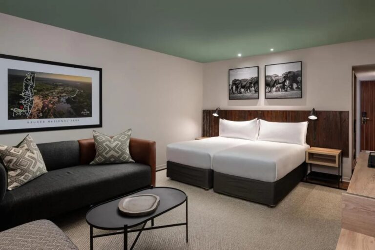 A Deluxe room with two twin beds